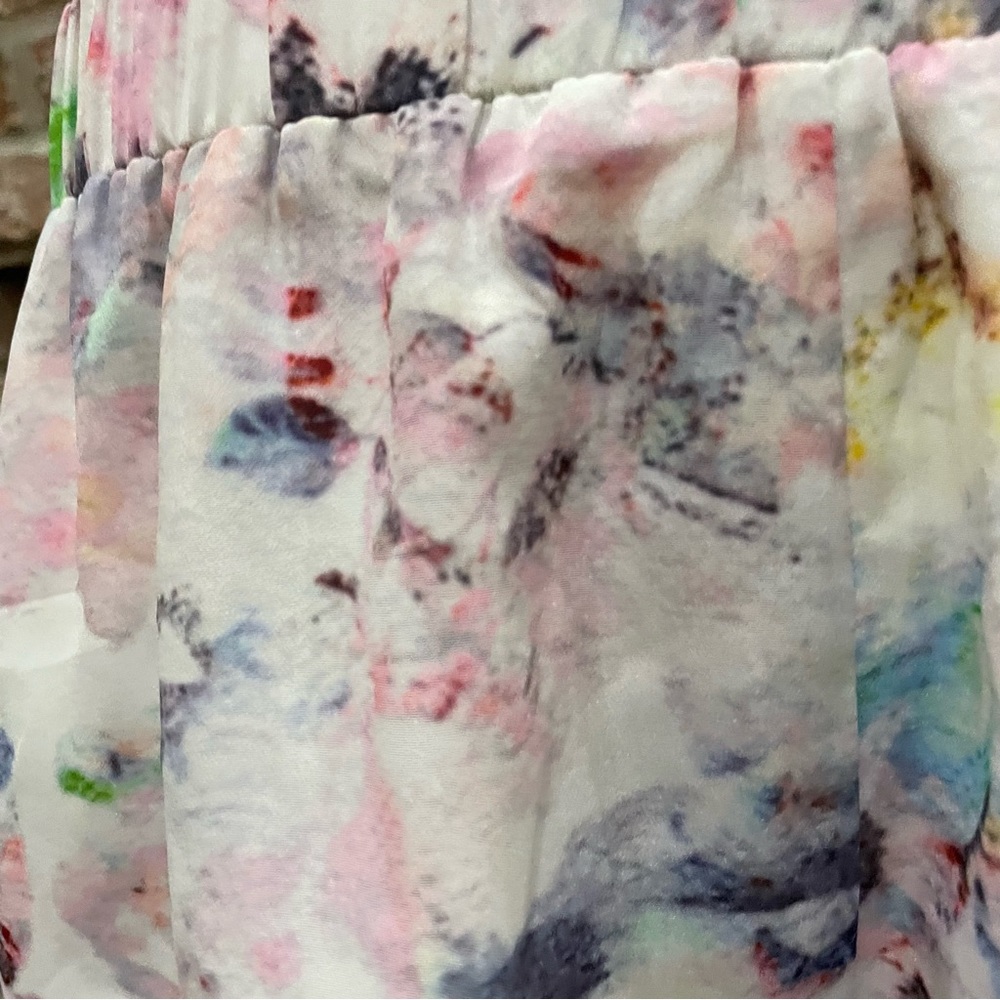 Floral abstract watercolor shorts with lace trim / M/L / Excellent condition - Picture 5 of 11